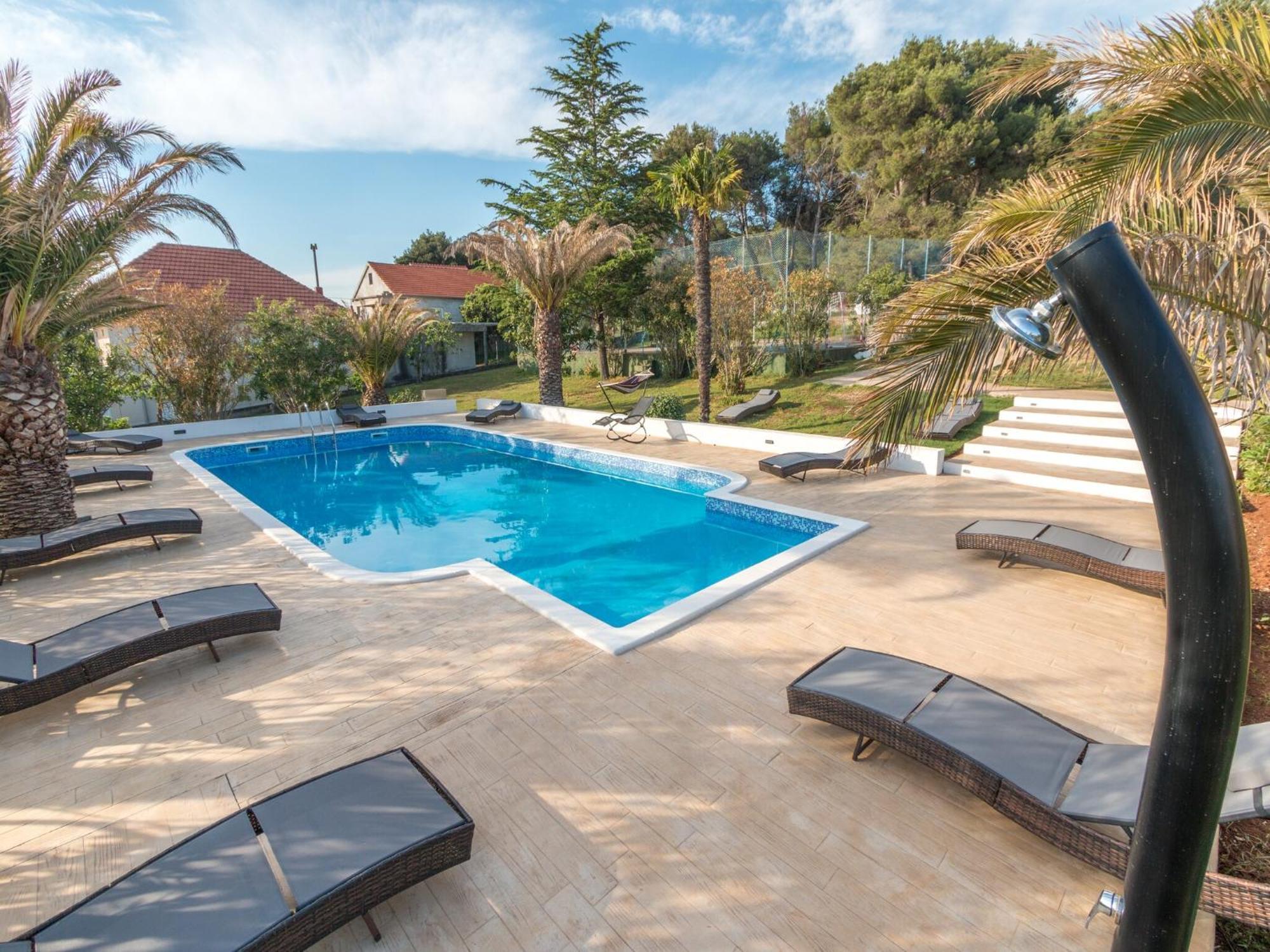 Scenic Holiday Home In Bibinje Near Sea Экстерьер фото
