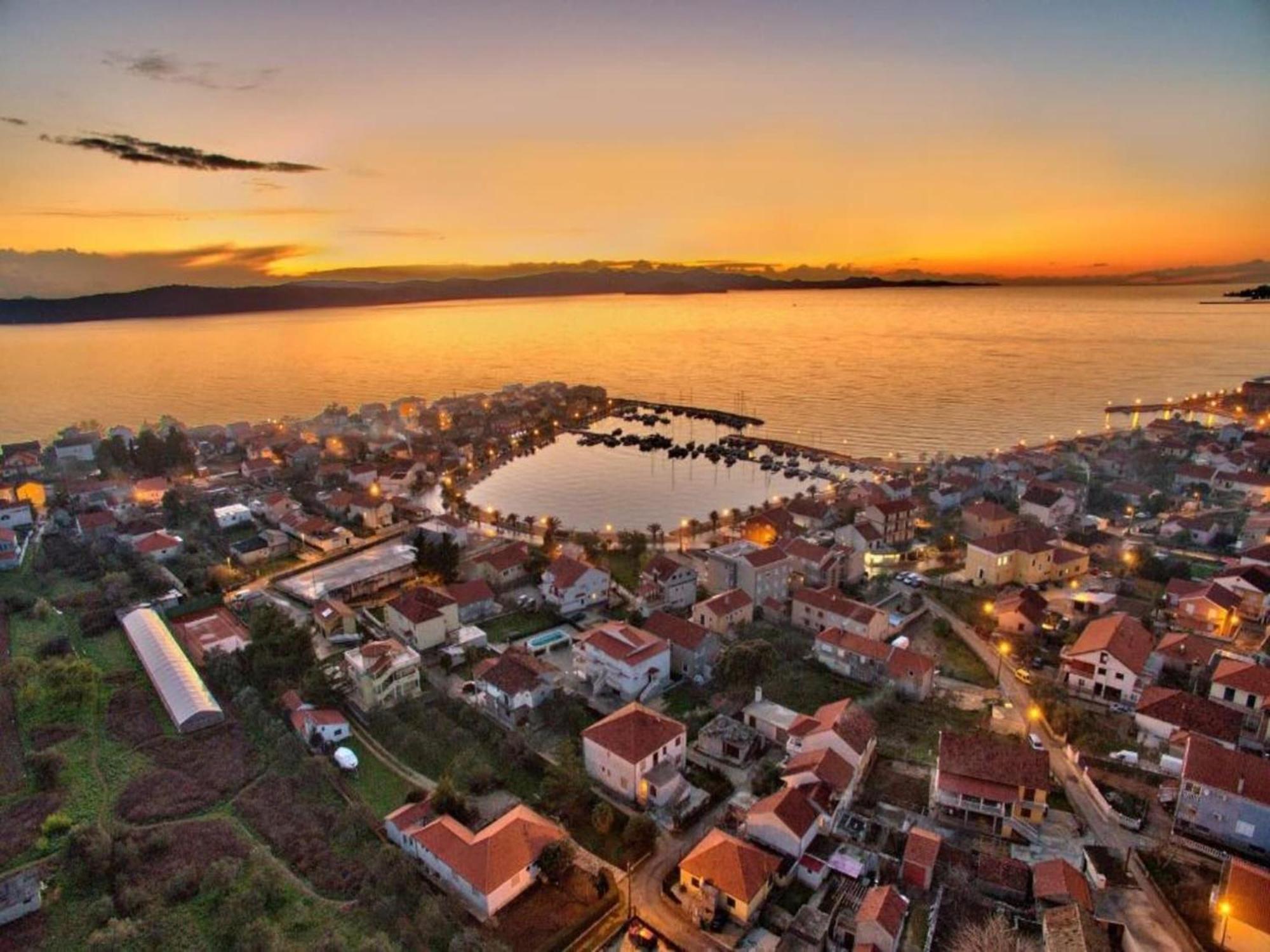Scenic Holiday Home In Bibinje Near Sea Экстерьер фото